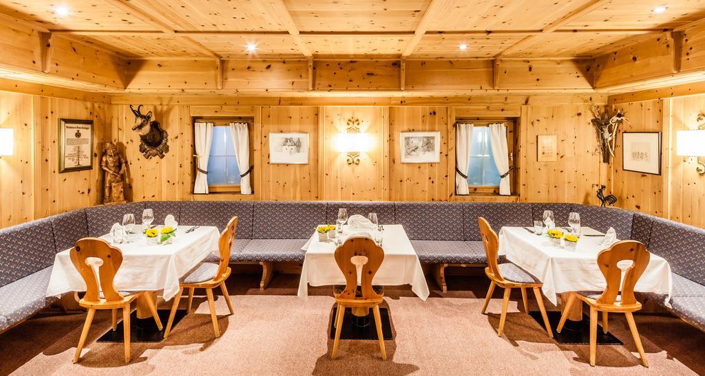 Hotel Lichtenstern Сопрабольцано Екстер'єр фото